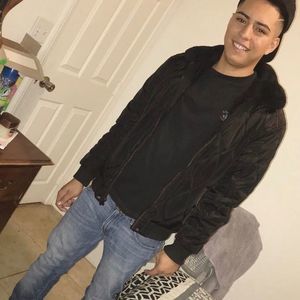 Meet your Posher, Jose